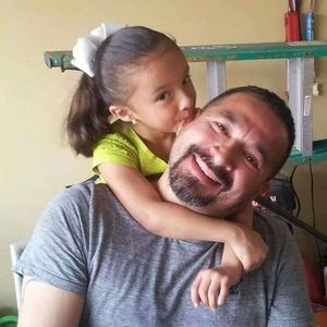 Meet your Posher, Elias